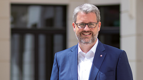 Patrick Burghardt, Staatssektretär für Digitale Strategie und Entwicklung und CEO des Landes Hessen Porträtfoto von Patrick Burghardt