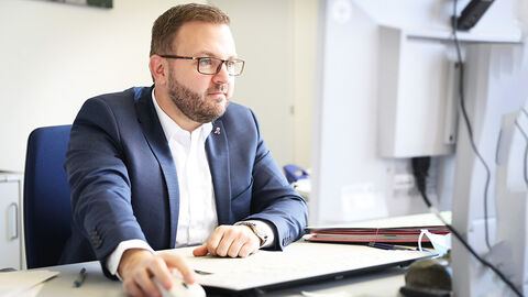 Porträt Dr. Roland Wagner