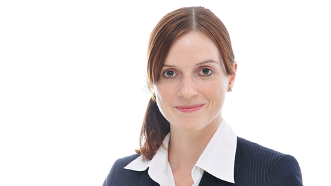 Kerstin Strasser, Mitarbeiterin der HZD IT-Fortbildung Porträt von Kerstin Strasser