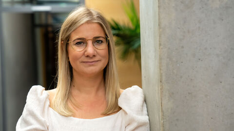 Kathrin Glänzer, Fachgebietsleiterin Personalgewinnung bei der HZD Porträt Kathrin Glänzer