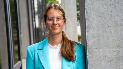 Porträt Anna Paulig, Z2, Ansprechpartnerin Personalgewinnung