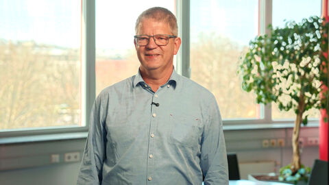 Porträt von Winfried Klüber, HZD-Experte für die elektronische Akte der Justiz